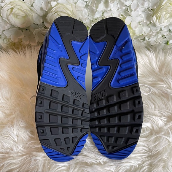 Nike Air Max '90 Hyper Royal - Picture 8 of 16